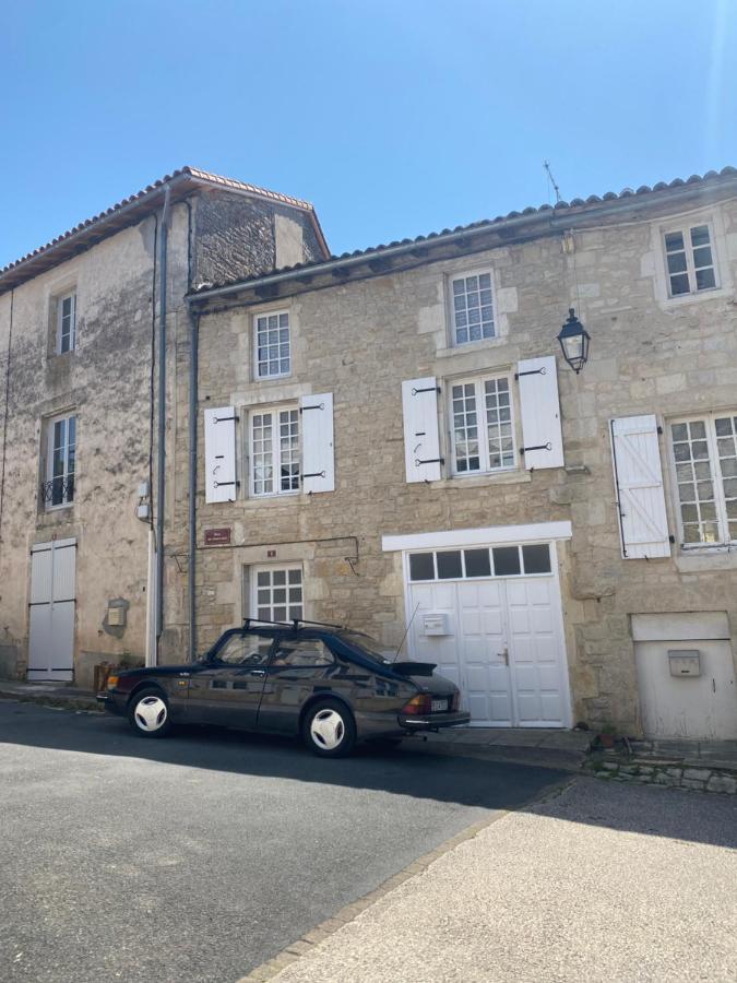 The Wild Geese Bed & Breakfast Nanteuil-en-Vallée Exterior foto