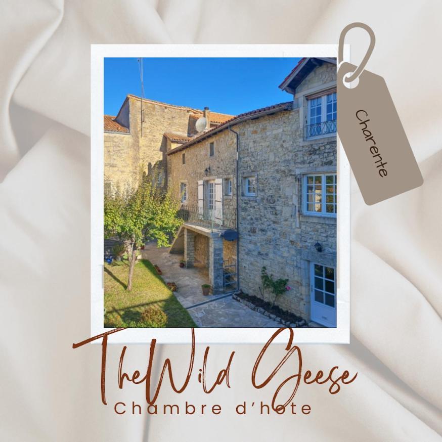 The Wild Geese Bed & Breakfast Nanteuil-en-Vallée Exterior foto